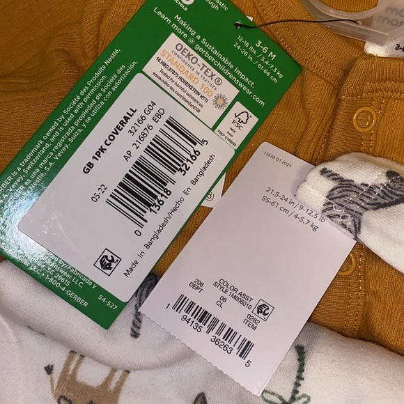NWT Gerber and Carters zippered pajamas. - Picture 4 of 4